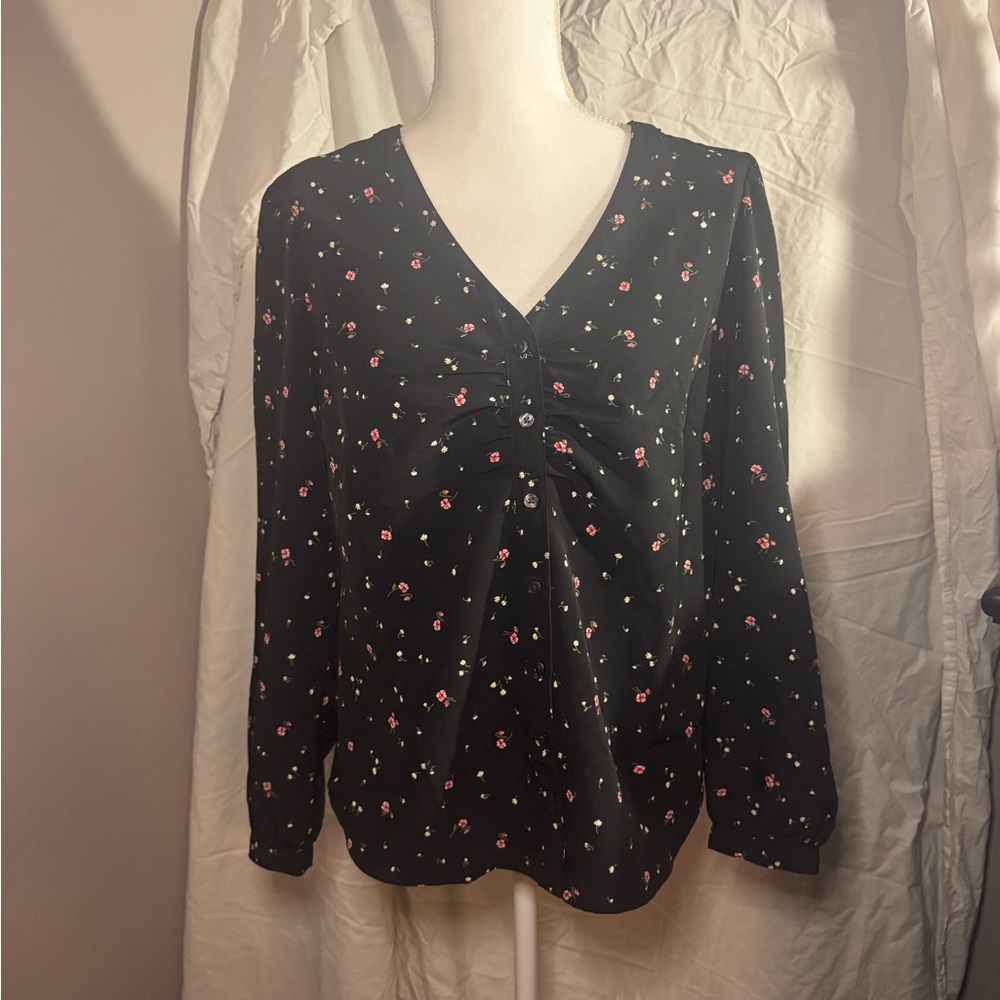 Levi’s Floral Black Blouse New with tag